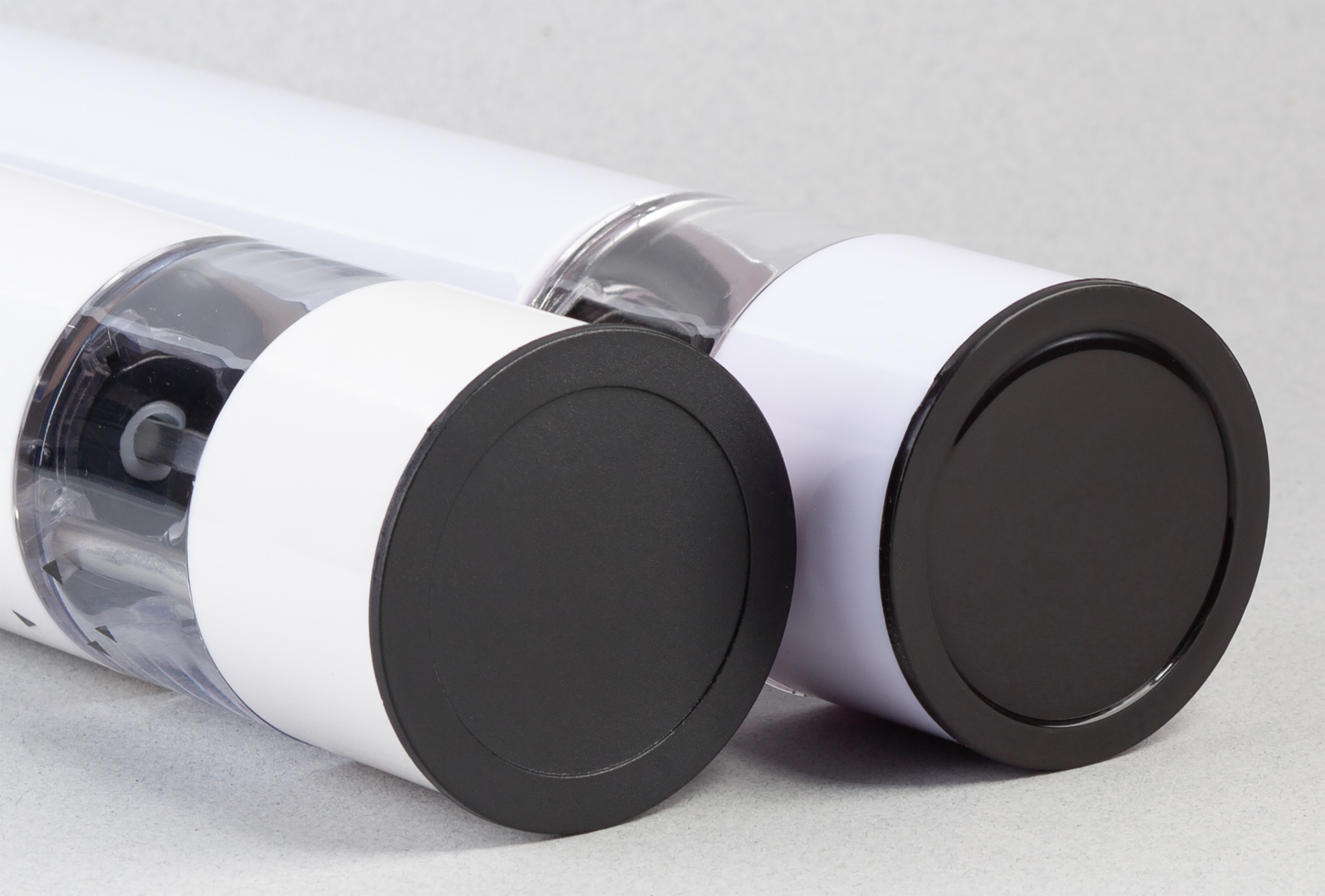 Электрическая мельница "Grinder" для специй — пример нанесения логотипа () | Print Logo