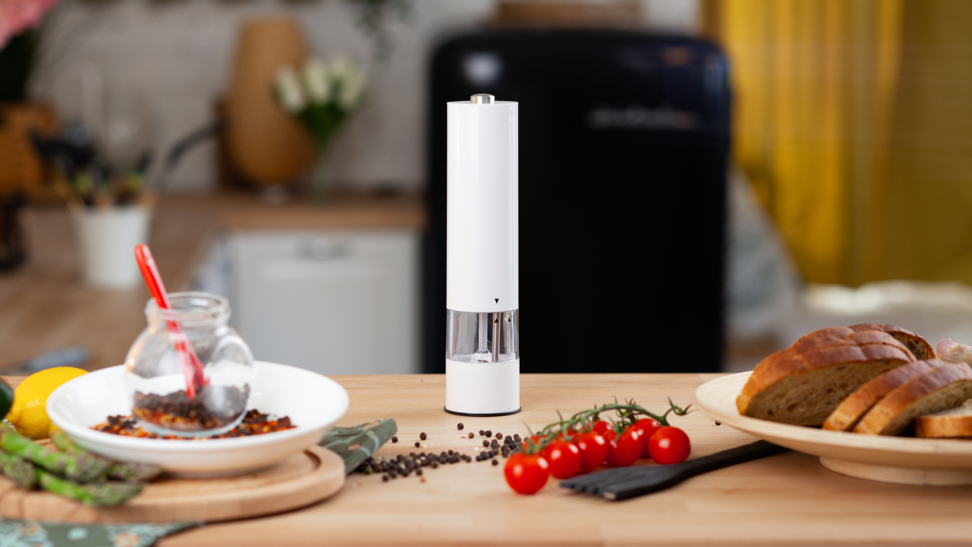 Электрическая мельница "Grinder" для специй — пример нанесения логотипа () | Print Logo